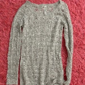 Bethany Mota fashion sweater